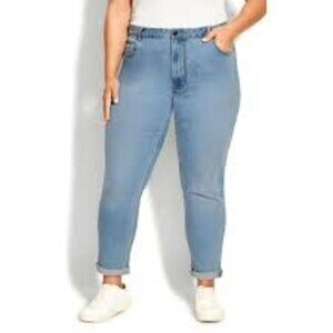 Avenue Women S Plus Size Stretch Girlfriend Fit Jeans Tall in Light Wash Size 32
